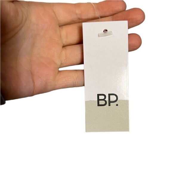 NWT! BP ivory lace trim tank with adjustable straps - Picture 10 of 14